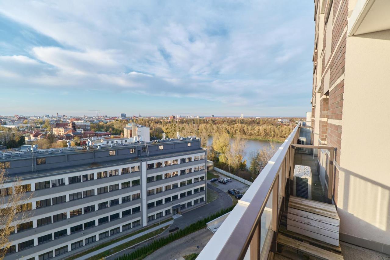 Krakowska With Balcony And Free Garage By Renters Apartment