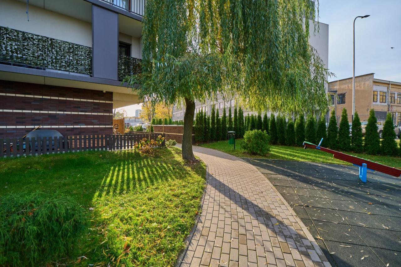 Apartment Krakowska With Balcony And Free Garage By Renters *